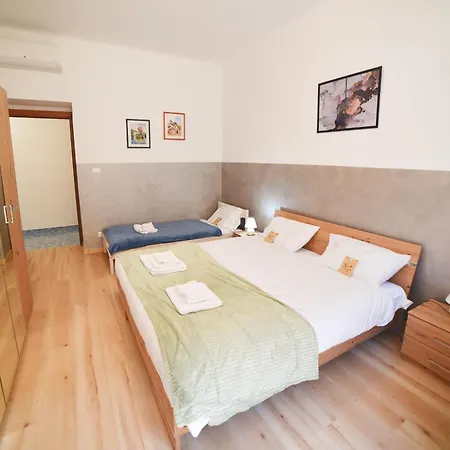 Homestay Aria Di Sale Di
